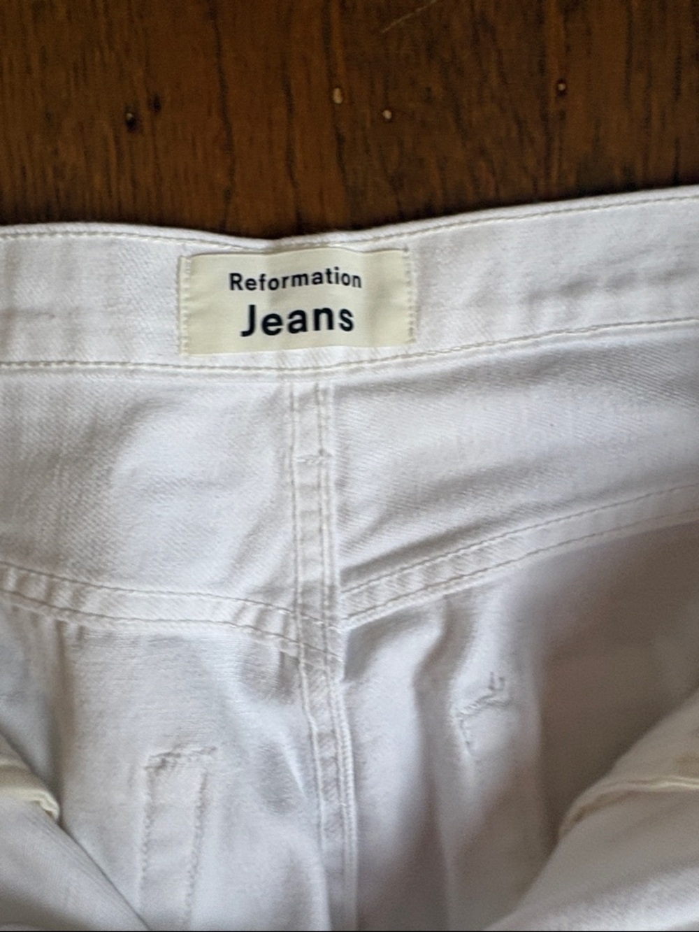 NWT reformation jeans Cynthia High Relaxed Jean WHITE DESTROYED, size 29 - Picture 3 of 5